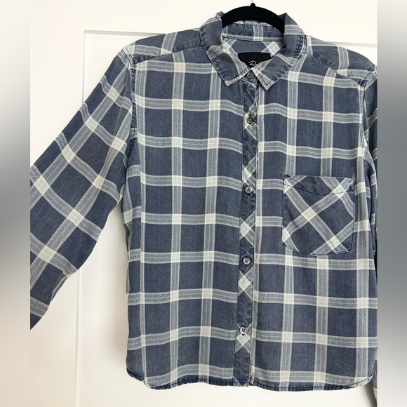 Rails Hunter Blue Plaid Button-Down Flannel Shirt – Ultra Soft Classic Fit (M) - Picture 2 of 5